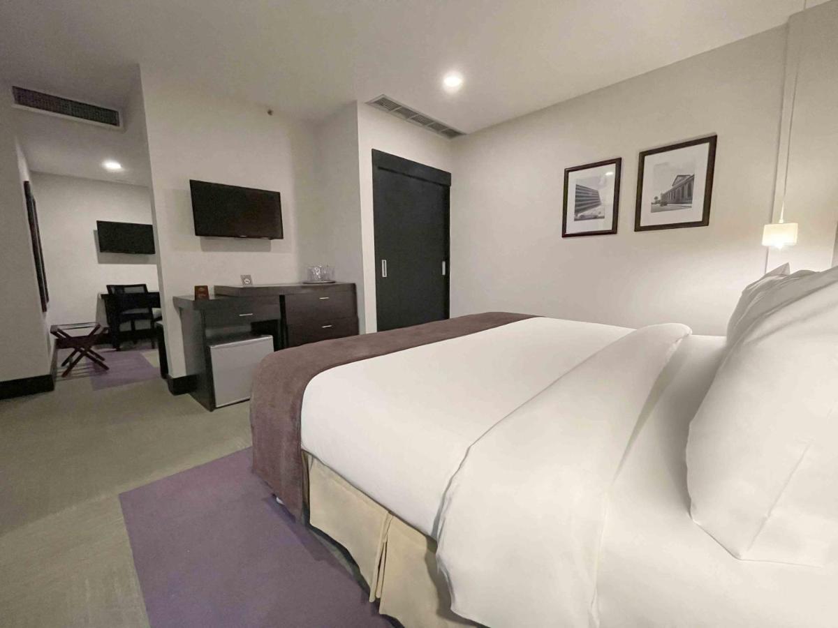Barquisimeto Hotel Trinitarias Suites מראה חיצוני תמונה